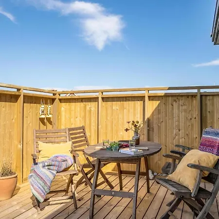 3 Bedroom Nice In Ferienhaus