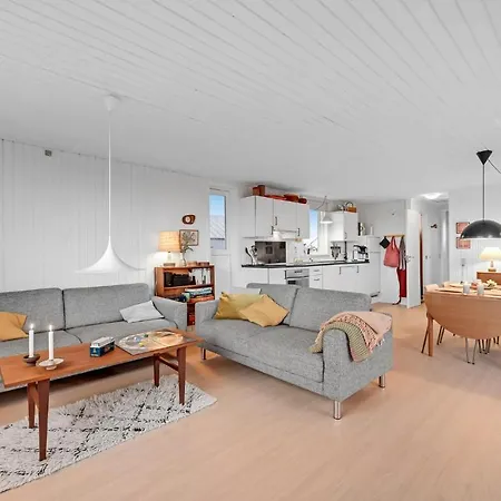 3 Bedroom Nice In
