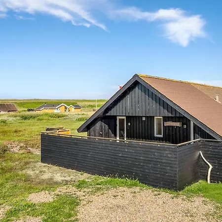 3 Bedroom Nice In *